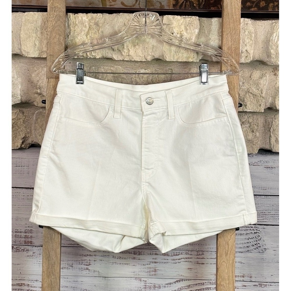 Old Navy High-Rise Wow White Denim Jean Shorts Womens Size 8 Stretchy